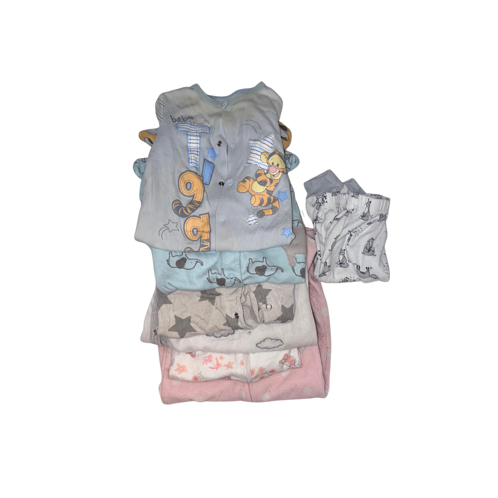 Set of 7 items | 3-6M | Onesies and bodysuits